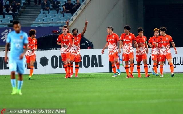 第50届金马奖即将于本月23日晚开场，评审团主席李安12日率领评审团代表一齐亮相。